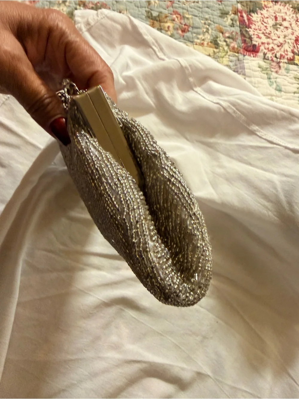 Lovely N.Y. Silver Beaded Metallic Kiss Lock Chain Strap Lined Women's Clutch